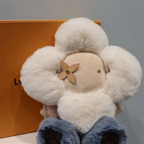 louis vuitton peluche|louis vuitton vivienne doudou.